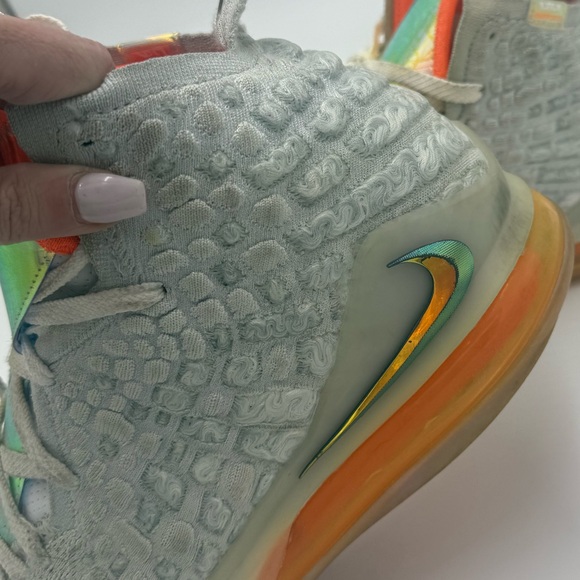 Nike LeBron 17 Future Air Size 11 CT3849-100 - No Box - Picture 13 of 14